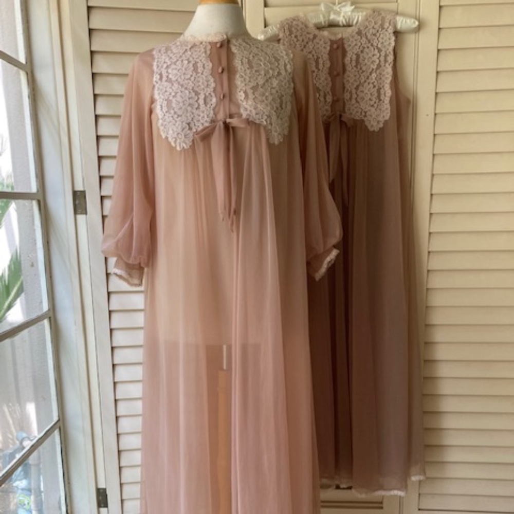 Vintage Gossard Artemis Peignoir Robe and Gown